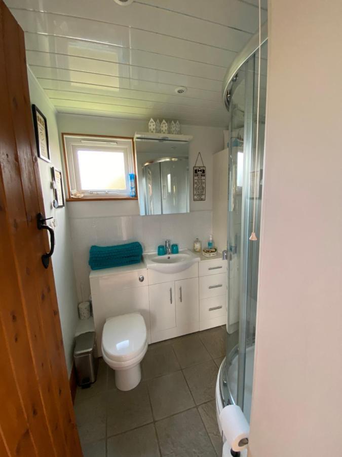 Villa Saving Grace With Private Hot Tub Bawdeswell Exterior foto