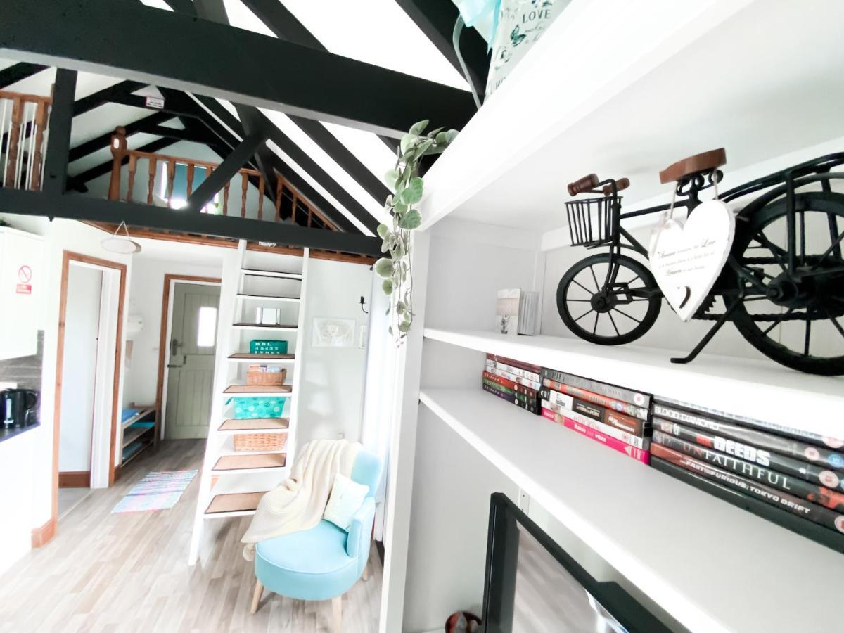 Villa Saving Grace With Private Hot Tub Bawdeswell Exterior foto
